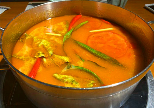 曼柠香泰式海鲜火锅